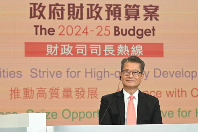 陳茂波:有信心達收支平衡目標 陳茂波:有信心達收支平衡目標