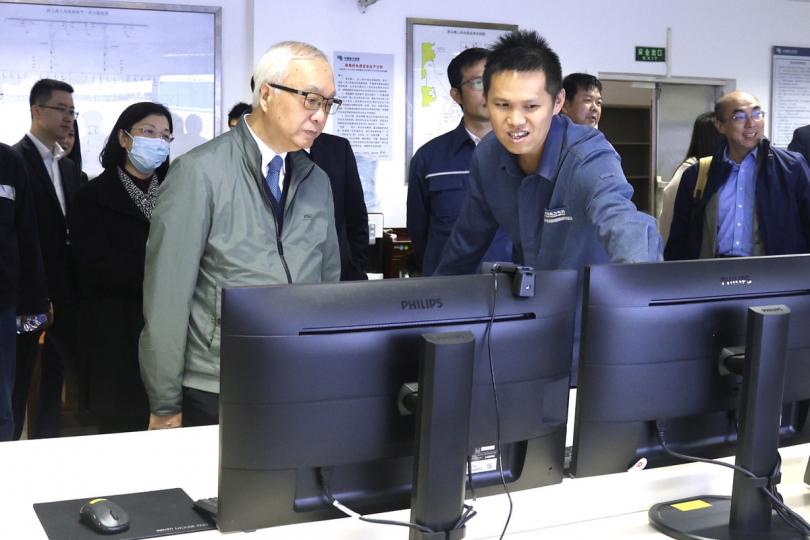 謝展寰考察大灣區能源設施 謝展寰考察大灣區能源設施