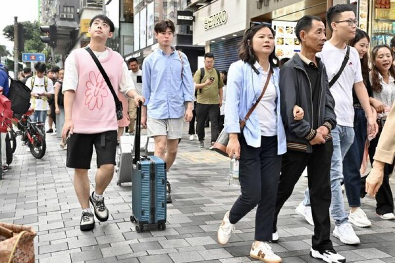 聚天下良才 拓國際合作 聚天下良才 拓國際合作