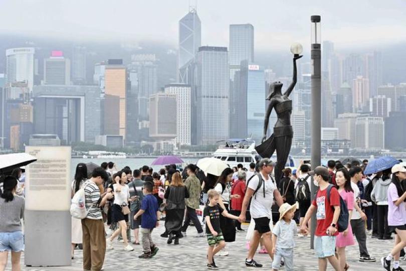 經濟形勢向好 續推盛事活動 經濟形勢向好 續推盛事活動