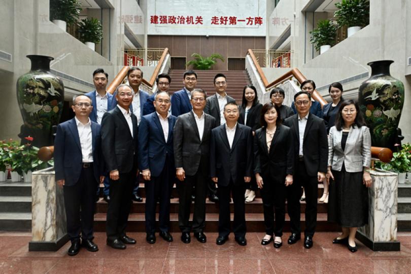 陳茂波結束訪京行程 陳茂波結束訪京行程