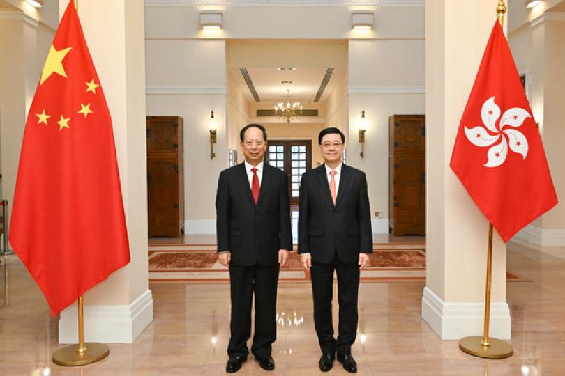 特首晤中央統戰部部長石泰峰 特首晤中央統戰部部長石泰峰