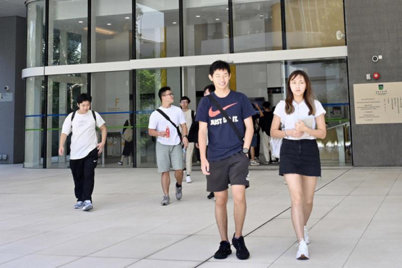 下學年逾四千九自資學位獲資助 下學年逾四千九自資學位獲資助