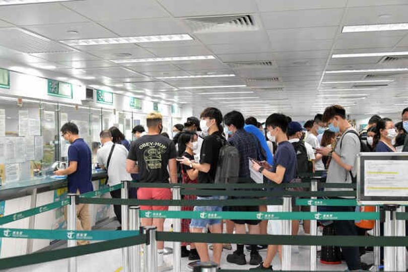 電子方式接收交通信息更省時直接 電子方式接收交通信息更省時直接