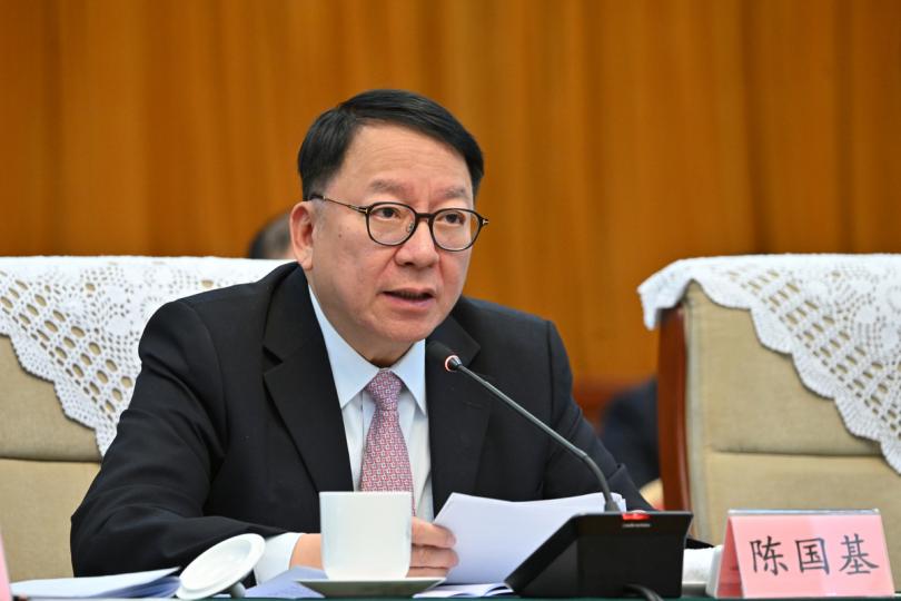 匯聚人才: 陳國基在座談會上致辭。 匯聚人才: 陳國基在座談會上致辭。