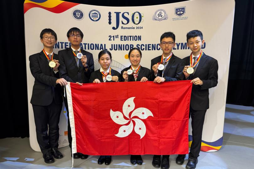 表現優秀: 香港學生(左起)陳祉橋、陳瑋榆、陳穎恩、馬琛悅、楊春澤、田雨暘在第21屆國際初中科學奧林匹克獲獎。 表現優秀: 香港學生(左起)陳祉橋、陳瑋榆、陳穎恩、馬琛悅、楊春澤、田雨暘在第21屆國際初中科學奧林匹克獲獎。