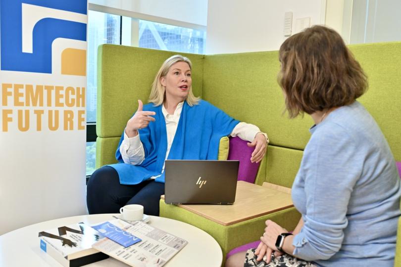 便利營商:  Maaike Steinebach（左）形容，在港設立公司過程便利，加上金融服務行業對中小企友好，認為是香港成功培育更多初創企業的重要因素。