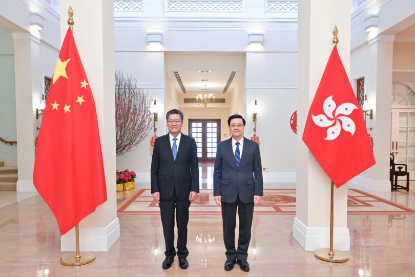 港穗協作:  李家超（右）歡迎郭永航率團訪港。