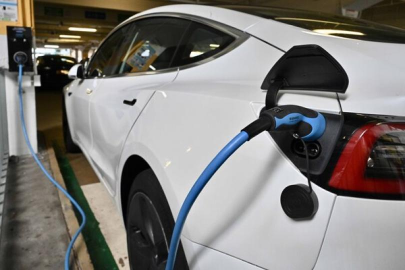 發展綠色產業 創造龐大商機 發展綠色產業 創造龐大商機