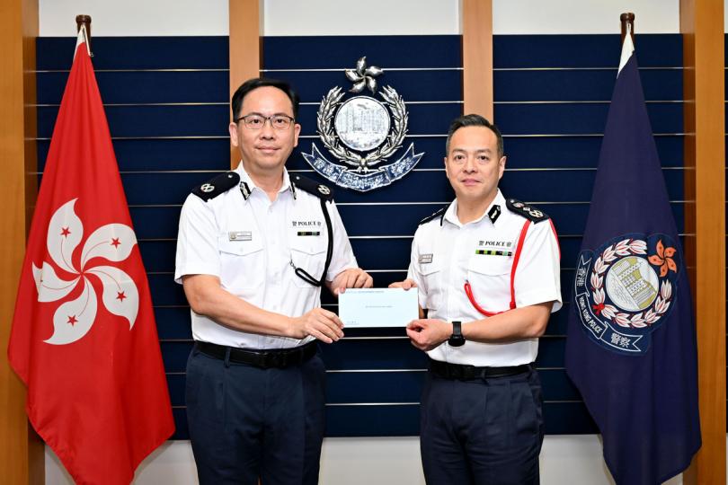 經驗豐富: 梁世光(左)獲委任為香港輔助警察隊總監。 經驗豐富: 梁世光(左)獲委任為香港輔助警察隊總監。