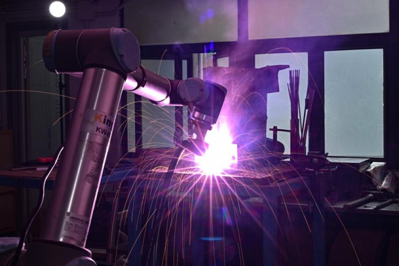 創科進工地 基金助騰飛 創科進工地 基金助騰飛
