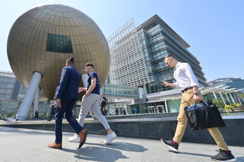 專業服務協進支援計劃接受申請