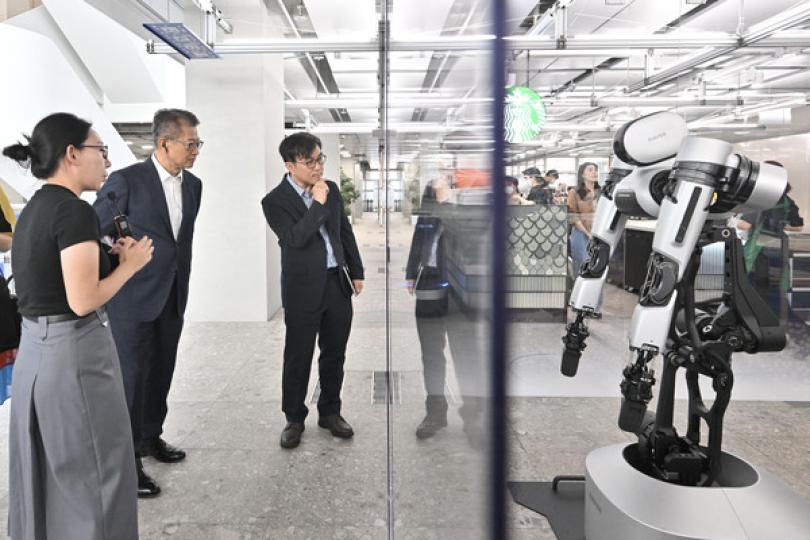 陳茂波首爾參訪創科企業及設施 陳茂波首爾參訪創科企業及設施