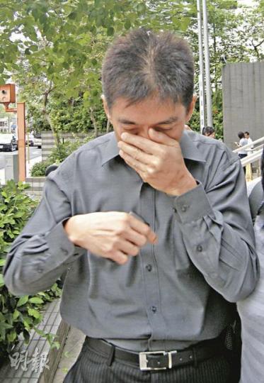 已被停職警員陳善枝涉偷取警隊制服轉交男護士變賣，他昨否認處理贓物罪。（利嘉茵攝）