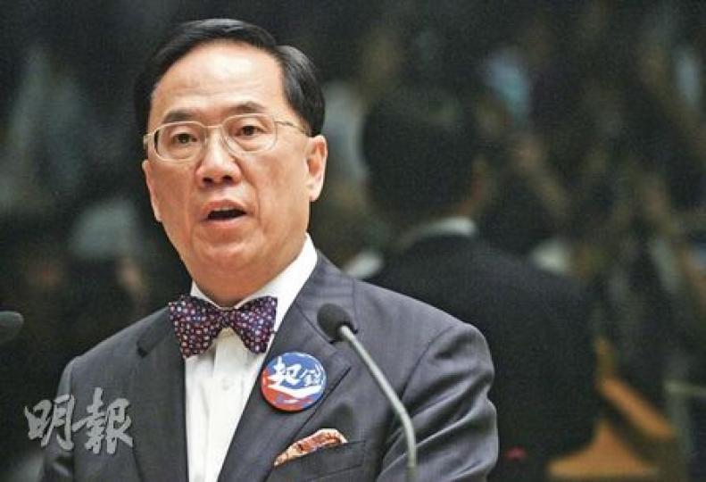 到這一刻，還未有人能說服我不投反對票。——立法會議員鄭家富在民主黨會員大會（何家達攝）