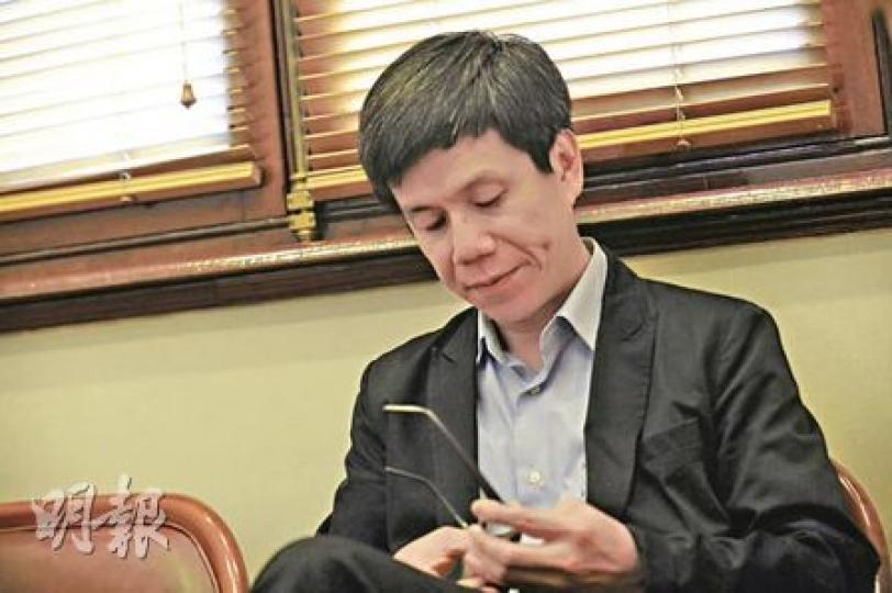 民主黨涂謹申昨日仍未決定政改投票立場及是否退黨，他說個人意願必定是反對政改方案，因方案最終只會走向普選功能組別，但他說對民主黨及一眾兄弟感情極深，其決定亦要從愛惜民主黨的角度考慮。（葉漢華攝）