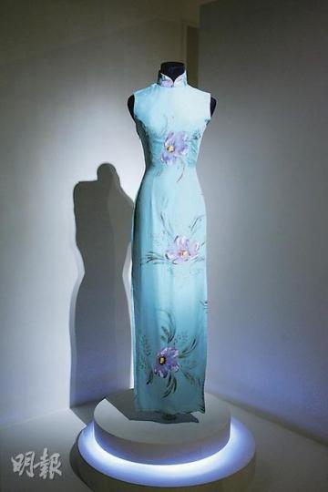 清旗人婦女所穿的長袍。（郭慶輝攝）
