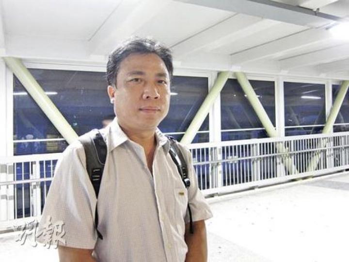 彩園邨居民徐先生說,現時經濟仍然很差,不應該加租,但公屋租金較市道便宜,已令他自覺「可以住公屋好幸福」。(勞雅文攝)淘大花園租客朱先生指公屋租金便宜,自己想申請但又不符合資格,希望政府放寬申請公屋資格,令租客不用飽受加租之苦,也不用擔心被逼遷。(勞雅文攝) 彩園邨居民徐先生說,現時經濟仍然很差,不應該加租,但公屋租金較市道便宜,已令他自覺「可以住公屋好幸福」。(勞雅文攝)淘大花園租客朱先生指公屋租金便宜,自己想申請但又不符合資格,希望政府放寬申請公屋資格,令租客不用飽受加租之苦,也不用擔心被逼遷。(勞雅文攝)