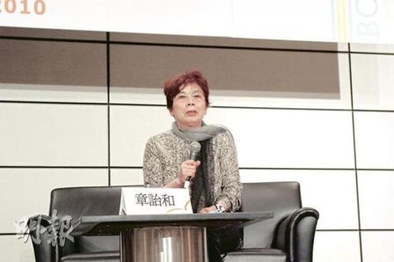 內地著名作家章詒和昨日出席香港書展活動。(明報記者攝) 內地著名作家章詒和昨日出席香港書展活動。(明報記者攝)