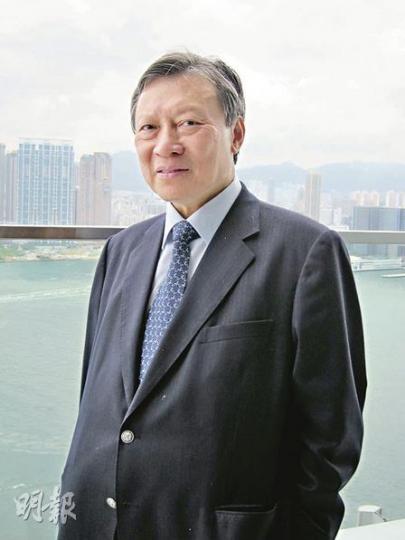 退出新地管理核心的郭炳湘,近日曾與恒地主席李兆基見面,看來對方並沒有為天匯事件憂心,「他有問題都不會表露出來,但他80歲做主席,無可能每件事都睇得到,可能他下面人做事,他都未必知道」。(高明珠攝) 退出新地管理核心的郭炳湘,近日曾與恒地主席李兆基見面,看來對方並沒有為天匯事件憂心,「他有問題都不會表露出來,但他80歲做主席,無可能每件事都睇得到,可能他下面人做事,他都未必知道」。(高明珠攝)