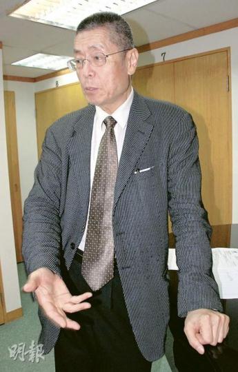 劉詩昆形容前妻霸道,他身為持一半股權的股東,到公司的鋼琴中心卻遭職員趕走及報警。(屈俊樂攝) 劉詩昆形容前妻霸道,他身為持一半股權的股東,到公司的鋼琴中心卻遭職員趕走及報警。(屈俊樂攝)