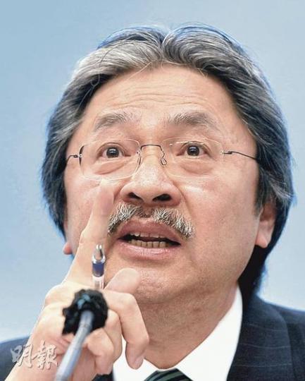財政司長曾俊華推出冷卻樓市措施時表示,這是為防患於未然。 (朱永倫攝) 財政司長曾俊華推出冷卻樓市措施時表示,這是為防患於未然。 (朱永倫攝)