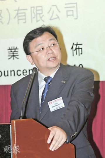 比亞迪主席王傳福昨天再宣布e6電動車要到明年3月之後,才會在內地推出市面,而美國推出之時更會推遲到明年下半年。(陳淑安攝) 比亞迪主席王傳福昨天再宣布e6電動車要到明年3月之後,才會在內地推出市面,而美國推出之時更會推遲到明年下半年。(陳淑安攝)