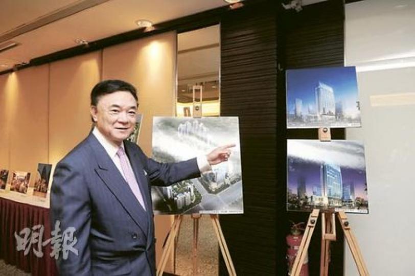 世紀城市國際主席兼行政總裁羅旭瑞,昨日向記者介紹集團最新的地產項目,他表示,南灣項目將會帶來強勁的現金流,公司會物色各項收購。(陳淑安攝) 世紀城市國際主席兼行政總裁羅旭瑞,昨日向記者介紹集團最新的地產項目,他表示,南灣項目將會帶來強勁的現金流,公司會物色各項收購。(陳淑安攝)