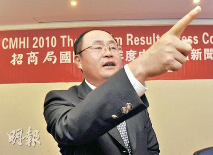 招商局總裁胡建華昨於記者會上稱,下半年屬行業傳統旺季,公司有信心達至全年集裝箱吞吐量雙位數增長的目標。(劉焌陶攝) 招商局總裁胡建華昨於記者會上稱,下半年屬行業傳統旺季,公司有信心達至全年集裝箱吞吐量雙位數增長的目標。(劉焌陶攝)