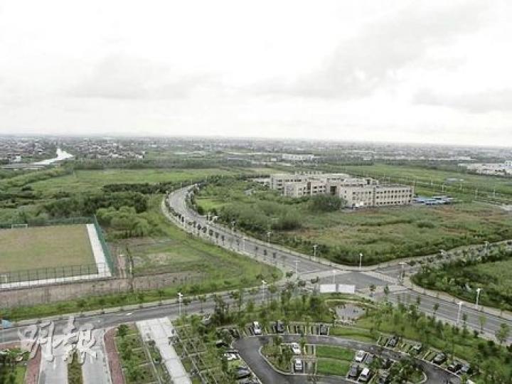 杭州灣大橋通車後,位於慈溪市的杭州灣新區是最大受益地區。(李泉攝) 杭州灣大橋通車後,位於慈溪市的杭州灣新區是最大受益地區。(李泉攝)