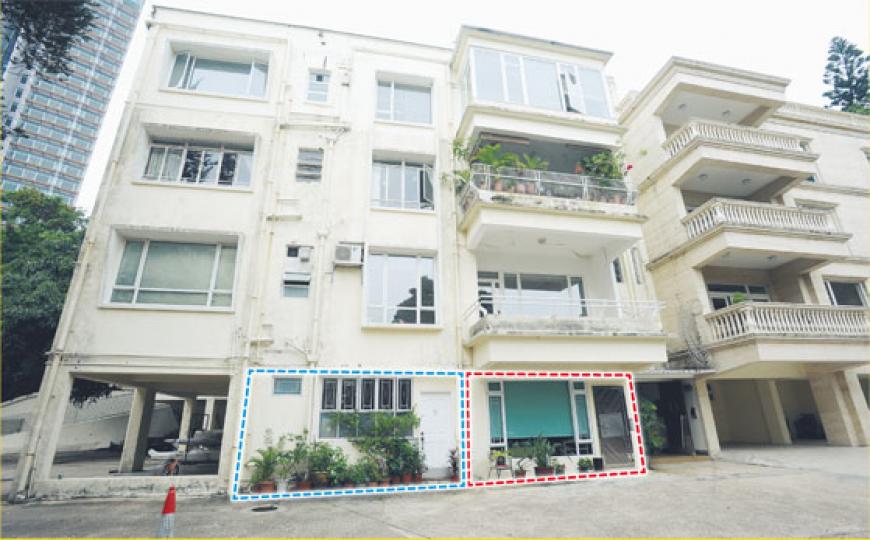 淺水灣道98號兩個地下「住宅」,是由車房非法改建而成,左邊單位(藍框示)由資深傳媒人毛孟靜的丈夫於1985年以25萬元購入,右邊的「車房豪宅」(紅框示)最近炒至518萬元,極有可能成為本港最貴的「車房」。(明報記者攝)由車房非法改建成的「豪宅」,內部經過裝修,設有飯桌、電視、畫架等,已看不出車房的痕迹。附近住客指現時租客為一名外籍男子及其港籍妻子。(明報記者攝) 淺水灣道98號兩個地下「住宅」,是由車房非法改建而成,左邊單位(藍框示)由資深傳媒人毛孟靜的丈夫於1985年以25萬元購入,右邊的「車房豪宅」(紅框示)最近炒至518萬元,極有可能成為本港最貴的「車房」。(明報記者攝)由車房非法改建成的「豪宅」,內部經過裝修,設有飯桌、電視、畫架等,已看不出車房的痕迹。附近住客指現時租客為一名外籍男子及其港籍妻子。(明報記者攝)