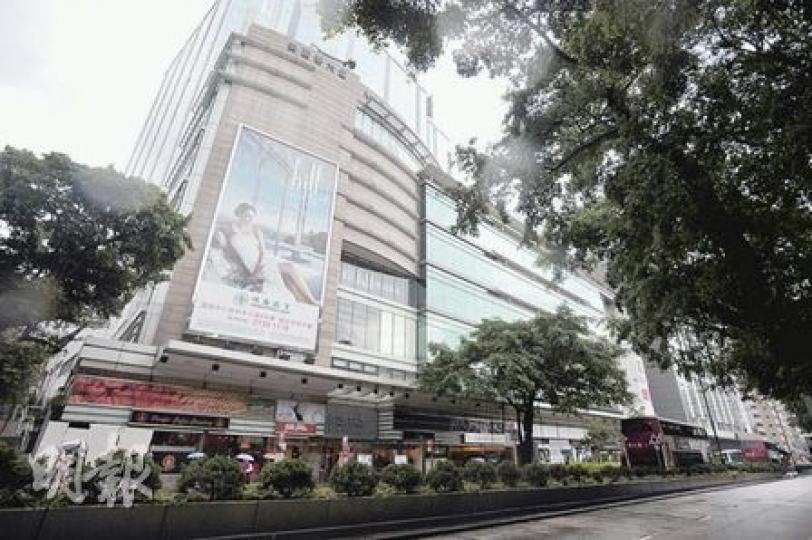 為吸納內地資金,中原資產管理剛以月租近70萬元租用尖沙嘴美麗華大廈近3萬方呎樓面作總部。(朱永倫攝) 為吸納內地資金,中原資產管理剛以月租近70萬元租用尖沙嘴美麗華大廈近3萬方呎樓面作總部。(朱永倫攝)