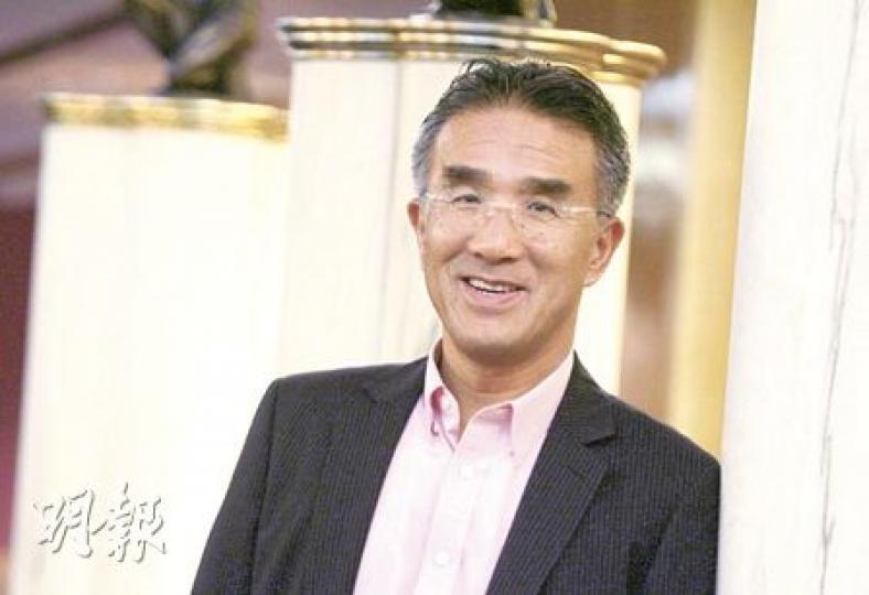 田北辰認為,要消弭仇商情緒,便要設法提高市民收入,企業家要承擔責任,構建「人本管理」的企業文化。(郭慶輝攝) 田北辰認為,要消弭仇商情緒,便要設法提高市民收入,企業家要承擔責任,構建「人本管理」的企業文化。(郭慶輝攝)
