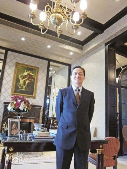 中海地產董事總經理游偉光表示,該屋裝修費涉逾1500萬元。(陳天賜攝) 中海地產董事總經理游偉光表示,該屋裝修費涉逾1500萬元。(陳天賜攝)
