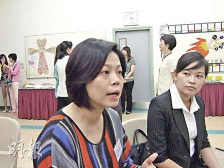 郭珍妮87歲的母親患上失智症及狂躁症,經常懷疑女兒及印傭會謀殺她。郭珍妮因求助無門,曾歇斯底里到想過輕生。(林景輝攝) 郭珍妮87歲的母親患上失智症及狂躁症,經常懷疑女兒及印傭會謀殺她。郭珍妮因求助無門,曾歇斯底里到想過輕生。(林景輝攝)