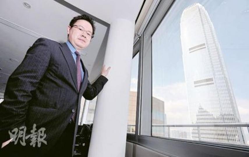 溫天納認為,若人民幣可自由兌換,內地人來港買樓會更加方便。(朱永倫攝) 溫天納認為,若人民幣可自由兌換,內地人來港買樓會更加方便。(朱永倫攝)