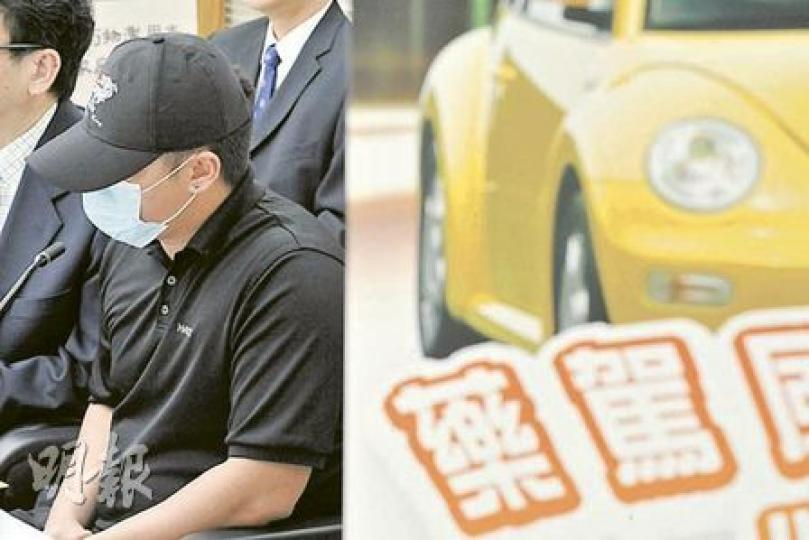 阿明(戴帽者)曾隨身帶備K仔,在客貨車上等開工便可隨時吸食,他說每次吸食後會頭痛、無法集中精神,甚至要把客貨車停泊一旁小睡,待清醒才可繼續開車。(葉漢華攝) 阿明(戴帽者)曾隨身帶備K仔,在客貨車上等開工便可隨時吸食,他說每次吸食後會頭痛、無法集中精神,甚至要把客貨車停泊一旁小睡,待清醒才可繼續開車。(葉漢華攝)