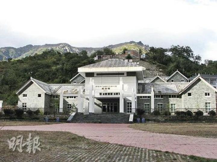 「沒有共產黨就沒有新中國紀念館」外貌。(林迎攝) 「沒有共產黨就沒有新中國紀念館」外貌。(林迎攝)