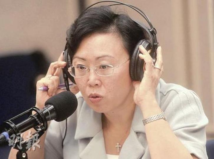 運輸及房屋局長鄭汝樺表示,正研究「置安心」計劃可否提早在明年接受市民預租或預先登記;若計劃反應良好,當局會加大力度推行計劃。(尹錦恩攝) 運輸及房屋局長鄭汝樺表示,正研究「置安心」計劃可否提早在明年接受市民預租或預先登記;若計劃反應良好,當局會加大力度推行計劃。(尹錦恩攝)