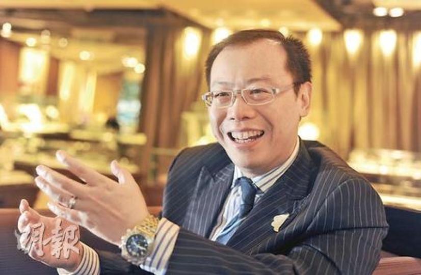 謝瑞麟首席營運總監陳立業接受本報專訪問時表示,未來發展重點在婚嫁首飾方面,期望這業務今年可以增長20至30%。(余俊亮攝) 謝瑞麟首席營運總監陳立業接受本報專訪問時表示,未來發展重點在婚嫁首飾方面,期望這業務今年可以增長20至30%。(余俊亮攝)