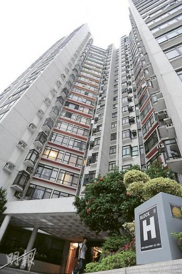 在施政報告公布前的周末日,康怡花園已錄業主賠訂重售個案。(樊銳昌攝) 在施政報告公布前的周末日,康怡花園已錄業主賠訂重售個案。(樊銳昌攝)