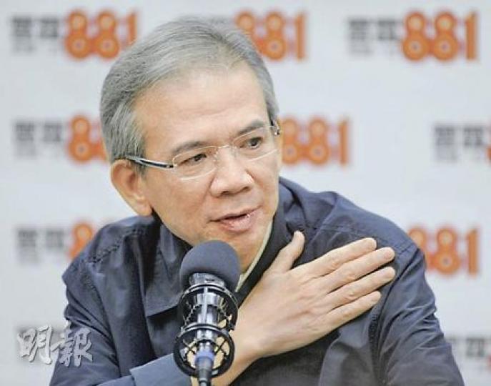 平機會主席林煥光批評,現時纖體廣告鋪天蓋地,把女性包裝成「商品」來販賣。(余俊亮攝)港鐵站的女性豐胸纖體廣告舉目皆是,學者認為這些廣告已成為港人生活的一部分。(何家達攝) 平機會主席林煥光批評,現時纖體廣告鋪天蓋地,把女性包裝成「商品」來販賣。(余俊亮攝)港鐵站的女性豐胸纖體廣告舉目皆是,學者認為這些廣告已成為港人生活的一部分。(何家達攝)