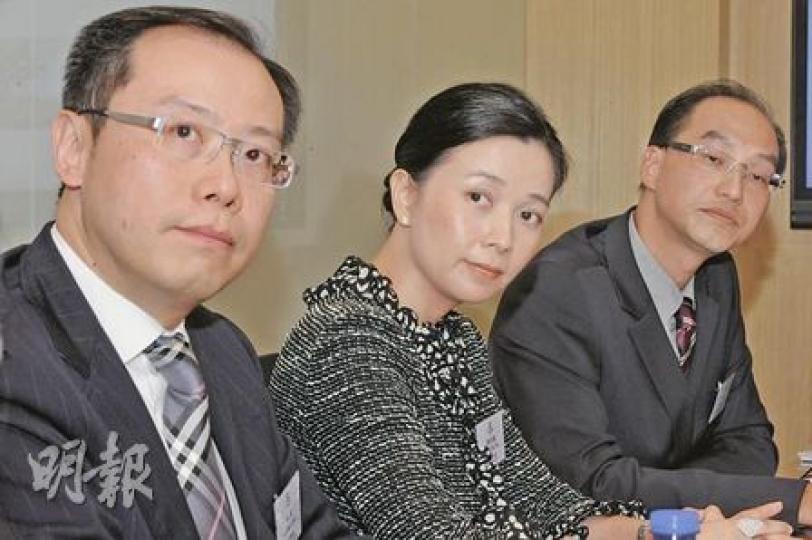 老爺同老公一齊入獄,當年全靠新抱,亦即係現任主席謝邱安儀(中),先令謝瑞麟成功復牌。(劉焌陶攝) 老爺同老公一齊入獄,當年全靠新抱,亦即係現任主席謝邱安儀(中),先令謝瑞麟成功復牌。(劉焌陶攝)