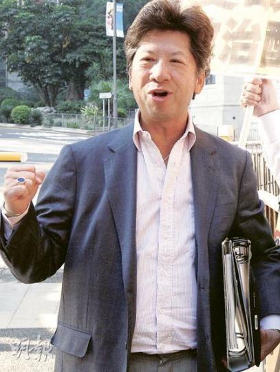 公民黨打算派年輕一輩參選超級議員,但公民黨湯家驊認為應由有知名度的現任直選議員參選,他自己正研究參選區議會,倘若當選,會再游說公民黨。(李紹昌攝) 公民黨打算派年輕一輩參選超級議員,但公民黨湯家驊認為應由有知名度的現任直選議員參選,他自己正研究參選區議會,倘若當選,會再游說公民黨。(李紹昌攝)