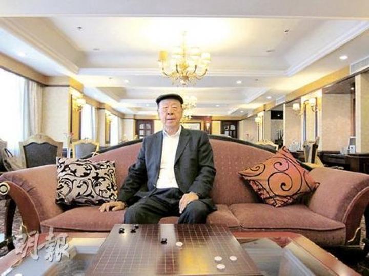 談到社會的仇富風氣，嘉華集團主席呂志和以建酒店為例，指地產商投資賺錢之餘，也可讓2000人就業，「不應憎人富貴厭人窮！」（姚國雄攝）