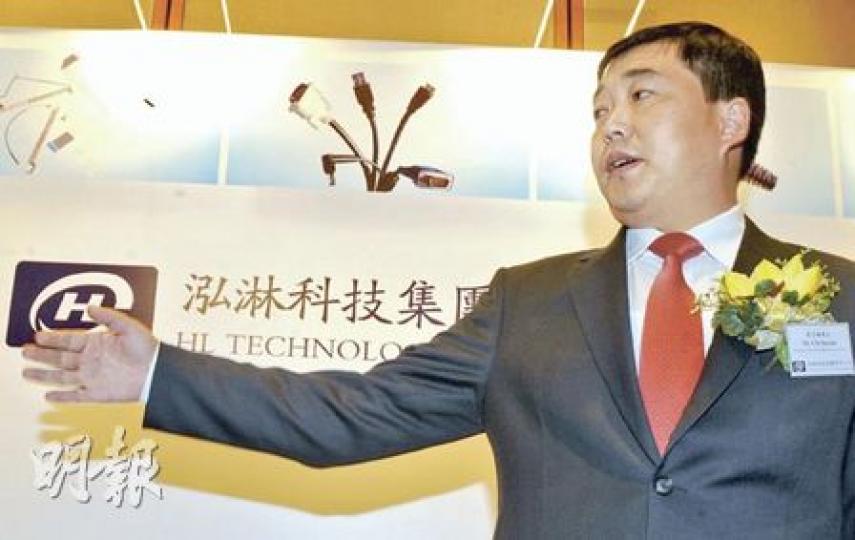 泓淋主席遲少林表示，集團未來會積極開發汽車線束、光伏連接器等新產品。（劉焌陶攝）