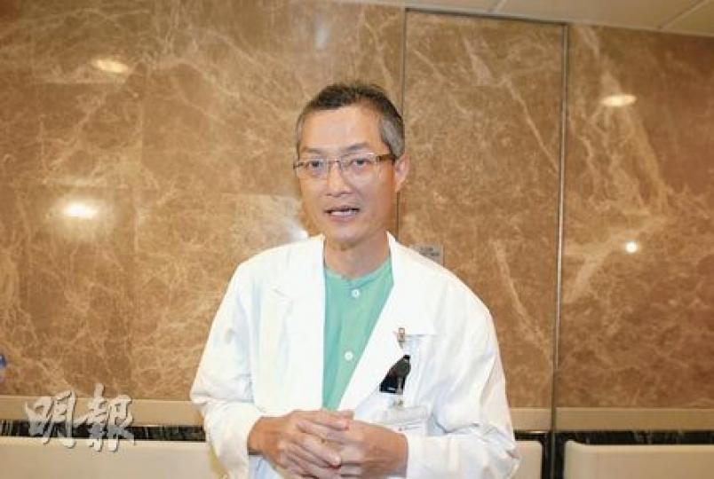 主診醫生盧寵茂（圖）相信換肝續命的關員袁偉祥經休養後，健康及神志可逐步康復。（劉友光攝）