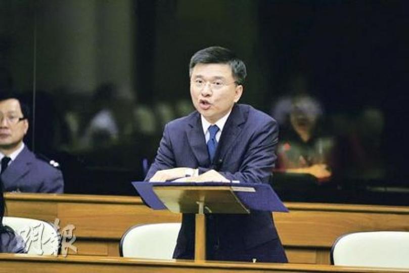 財經事務及庫務局長陳家強表示，稅務局難確保在評稅時不會發生任何錯誤，故納稅人若發現有錯，應立即反映。但他強調 ，法例沒要求稅務局為犯錯賠償。（郭慶輝攝）