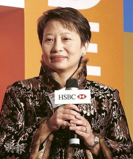 候任教育局常任秘書長、前勞工處長謝凌潔貞將於本周四正式接替黃鴻超出任教育局常秘,她昨日出席活動時坦言期待,又指已被局長孫明揚委任成立工作小組,跟進審計報告就直資學校提出的建議。(李紹昌攝) 候任教育局常任秘書長、前勞工處長謝凌潔貞將於本周四正式接替黃鴻超出任教育局常秘,她昨日出席活動時坦言期待,又指已被局長孫明揚委任成立工作小組,跟進審計報告就直資學校提出的建議。(李紹昌攝)