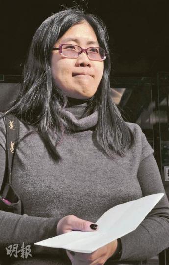 諸志成太太劉惠賢昨首次與撞死丈夫的被告見面，寄語對方﹕「要尊重生命，做負責任的駕駛者。」 （劉焌陶攝）